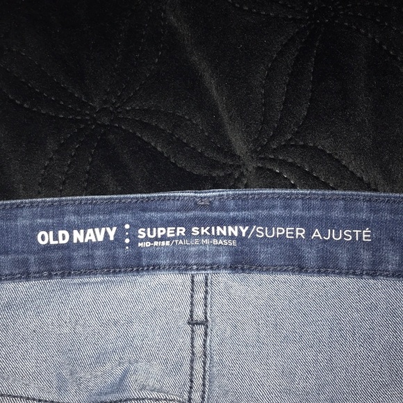 Old Navy Mid Rise - Picture 5 of 6